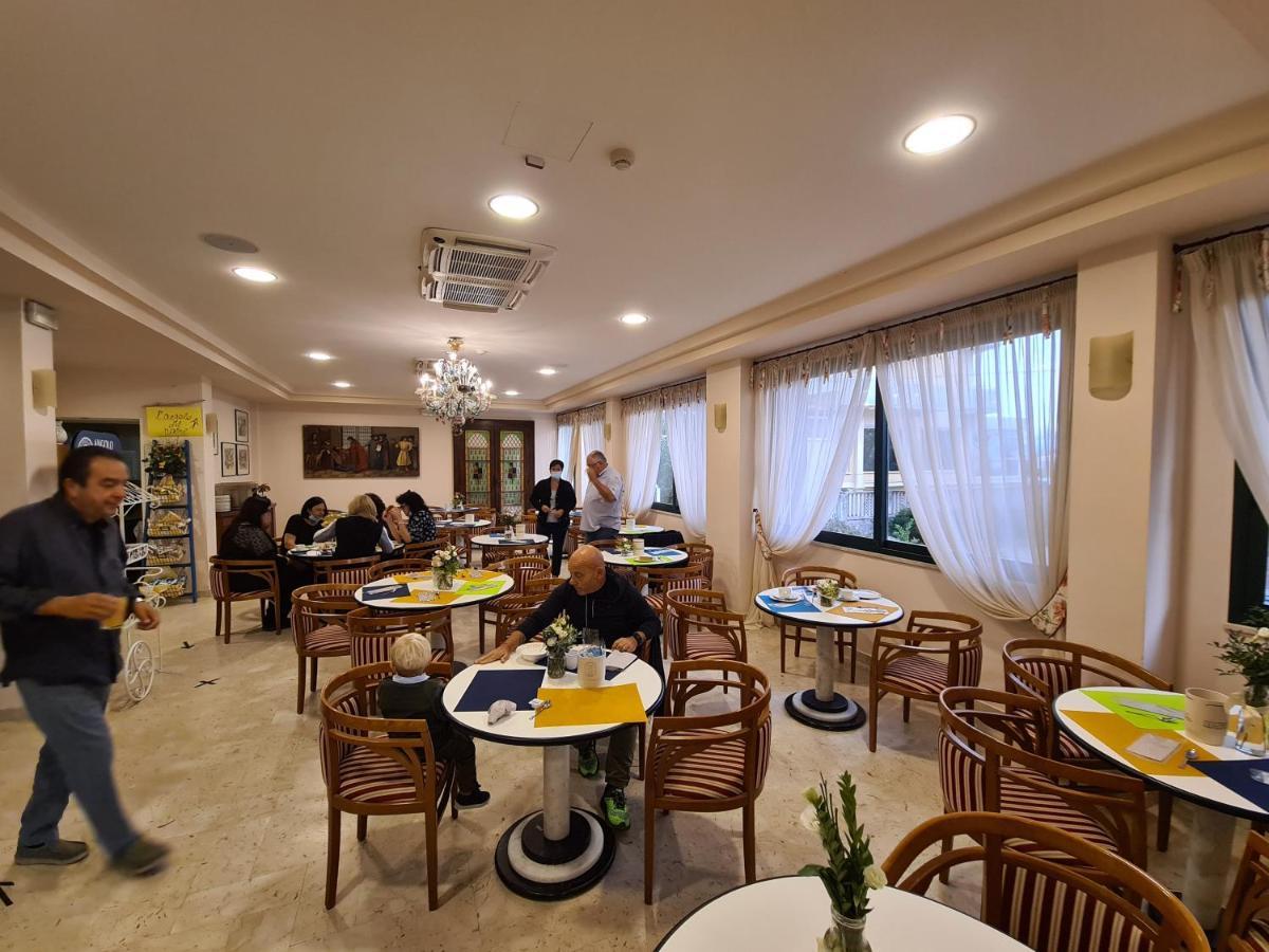 Hotel Sabra Senigallia Esterno foto