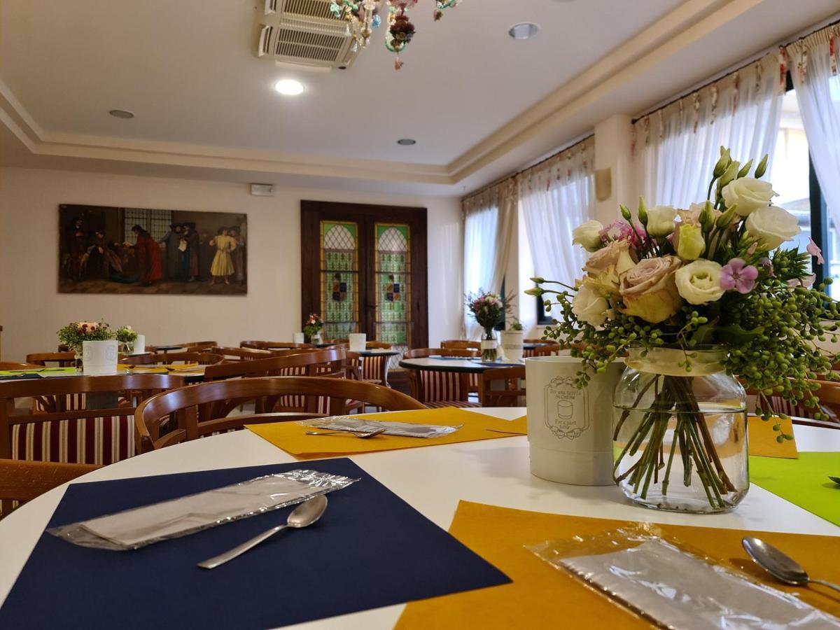 Hotel Sabra Senigallia Esterno foto