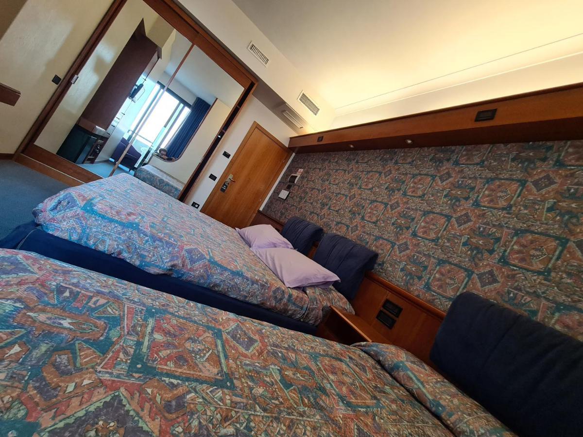 Hotel Sabra Senigallia Esterno foto