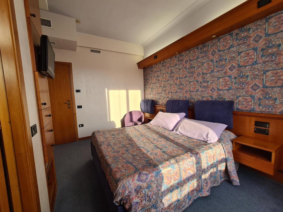 Hotel Sabra Senigallia Esterno foto