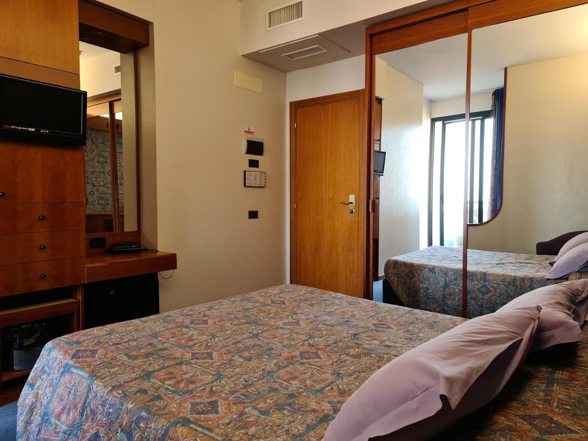 Hotel Sabra Senigallia Esterno foto